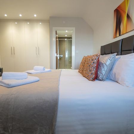 Helios Court Penthouse Serviced Apartment By Ferndale Maidenhead Eksteriør bilde