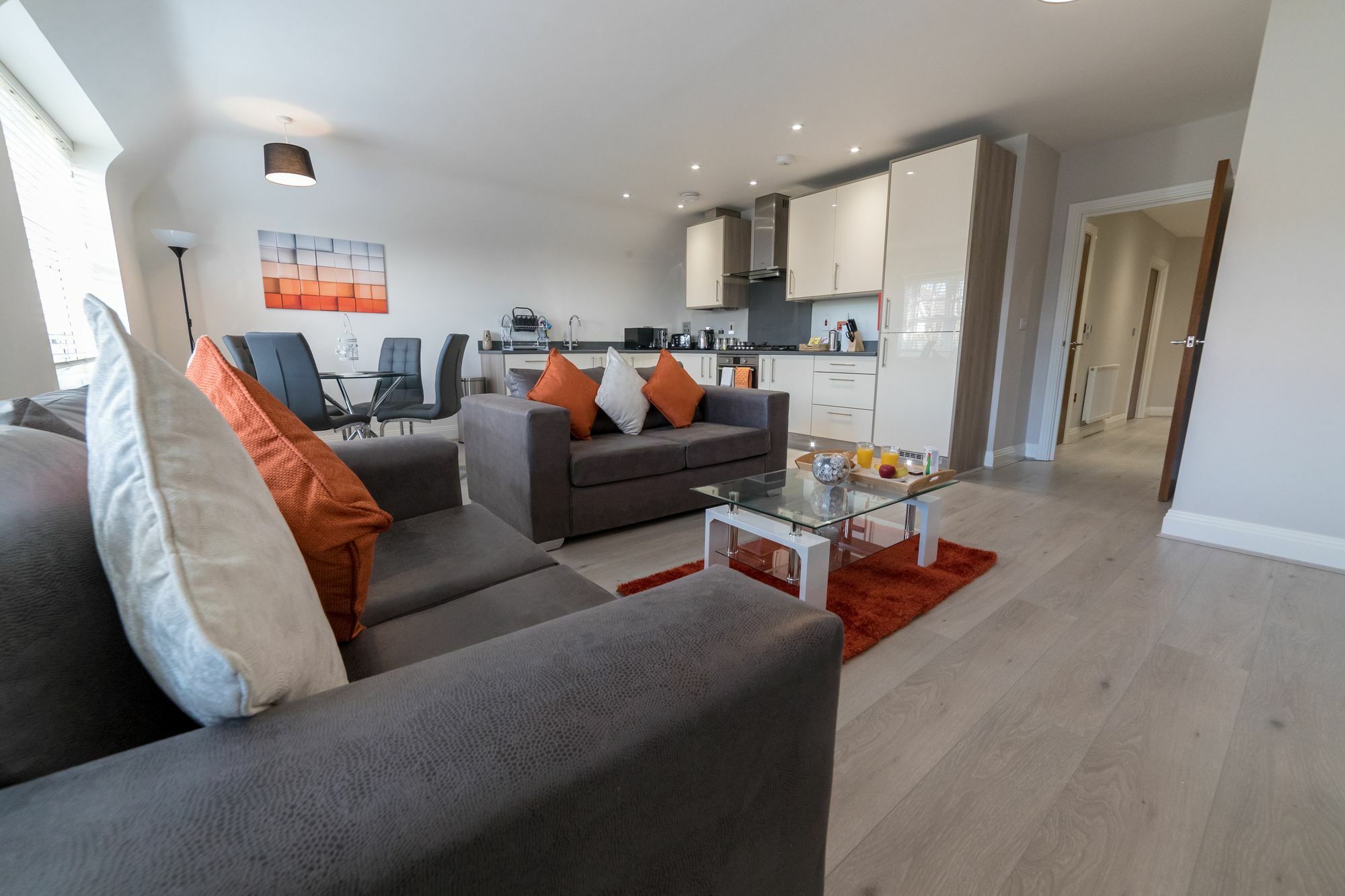Helios Court Penthouse Serviced Apartment By Ferndale Maidenhead Eksteriør bilde