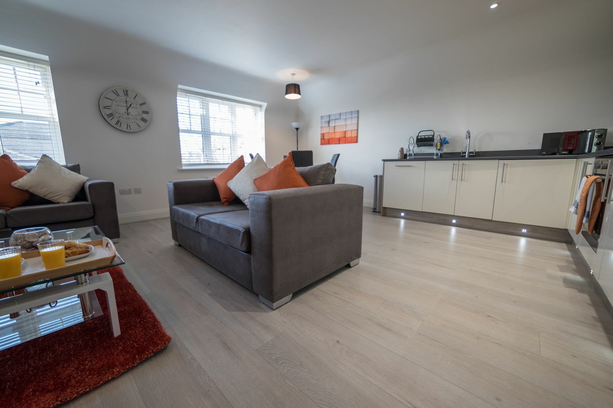 Helios Court Penthouse Serviced Apartment By Ferndale Maidenhead Eksteriør bilde