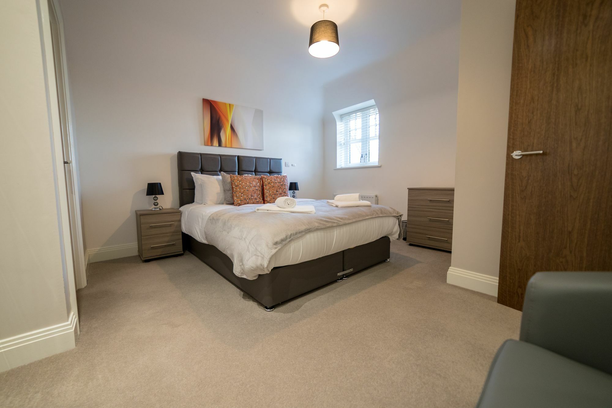 Helios Court Penthouse Serviced Apartment By Ferndale Maidenhead Eksteriør bilde