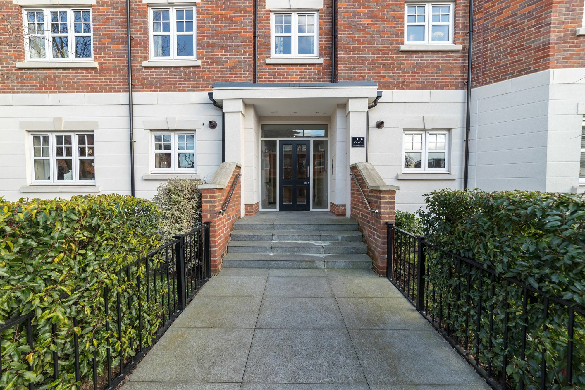Helios Court Penthouse Serviced Apartment By Ferndale Maidenhead Eksteriør bilde